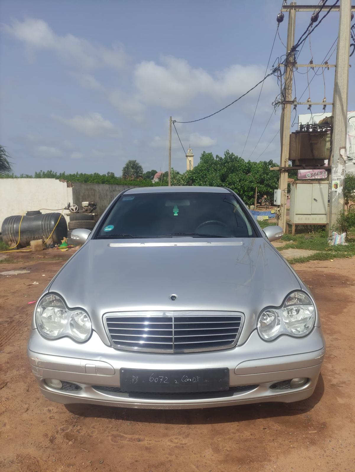 Verborgen schatten uit kelder en zolder opgekocht - antiek en waardevolle spullen Evergem